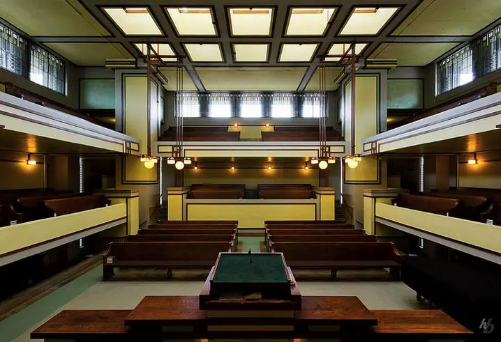 Frank Lloyd Wright&#039;s Unity Temple: Holy Concrete