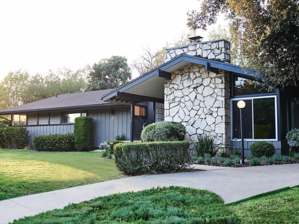 Claudia Andrade San Lucas Midcentury house renovation - exterior