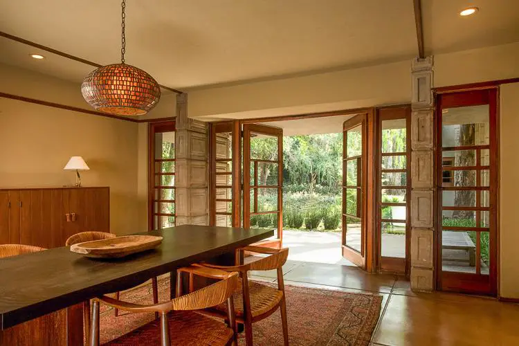 frank lloyd wright - la miniatura - dining area