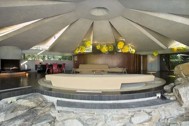 john lautner - elrod house - living r