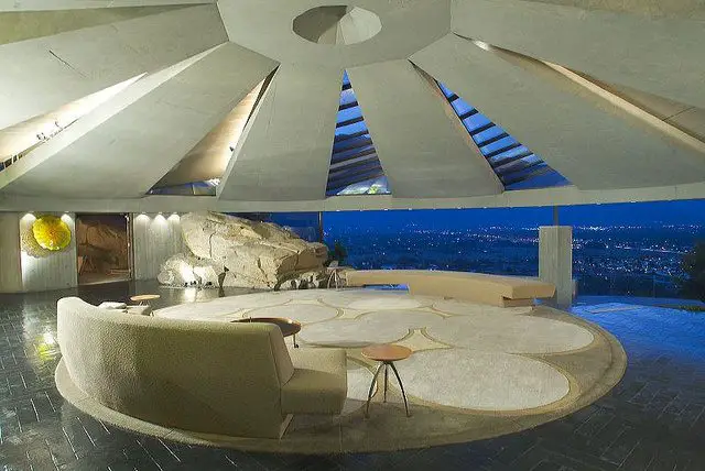 john lautner - elrod house - living