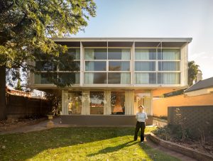 Robyn Boyd Walkey Residence - Front