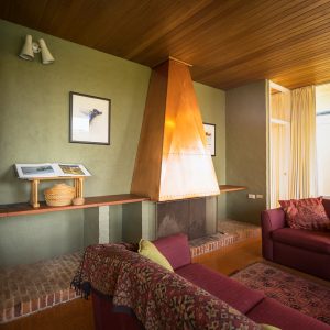 Robyn Boyd Walkey Residence - living room