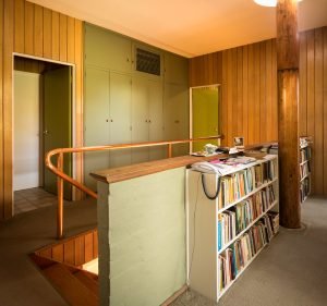 Robyn Boyd Walkey Residence - living area