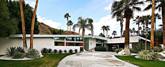 1963 Showgirl Chic party house designed by Palmer & Krisel - Retro  Renovation