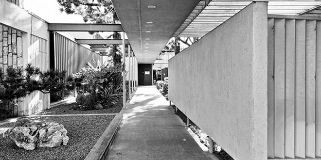 Richard-Neutra-Mariners-Medical-Arts---darren-bradley