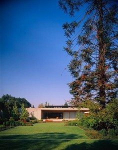 modernist house - chile - casa viejo - mathias klotz - exterior