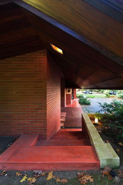 frank lloyd wright - zimmerman house - exterior detail