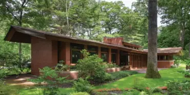 frank-lloyd-wright---zimmerman-house - exterior