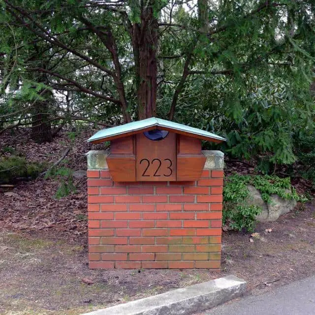 frank lloyd wright - zimmerman house - mailbox