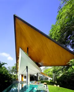 k2ld---The_Winged_House