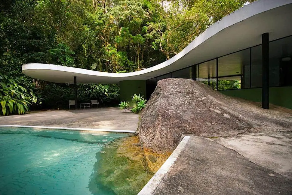 Oscar Niemeyer - House at Canoas