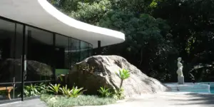 Oscar Niemeyer - House at Canoas