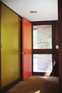 Beautifully Restored George Nelson Home