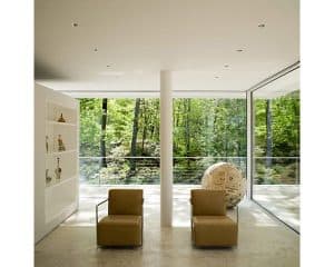 Glass house - olnick-spanu-house