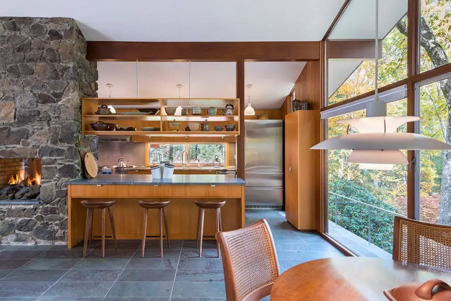 Mid Century house - architect Henry Hoover Massuchesetts - kitchen
