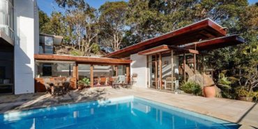 mid-century House by Australian architect Peter Muller - exterior pool