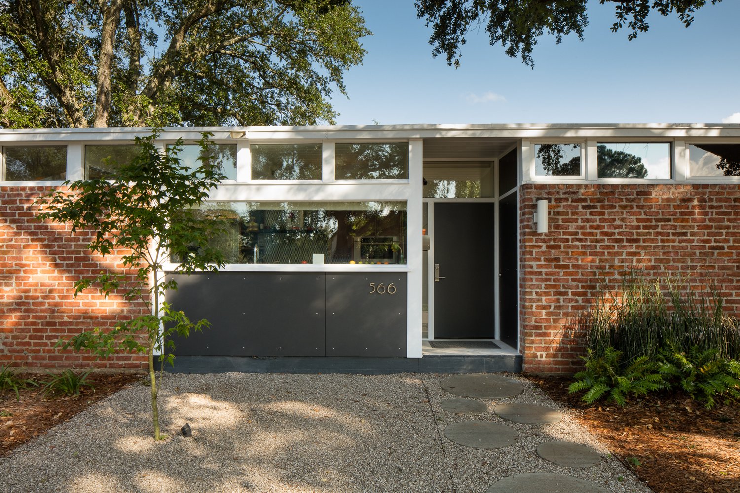 mid-century modern renovation in New Orleans - exterior