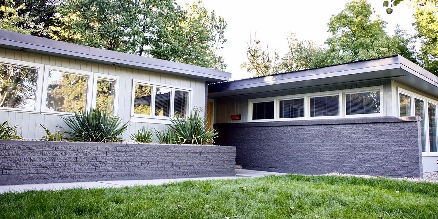 Rob Baker_Modern Mailbox_House