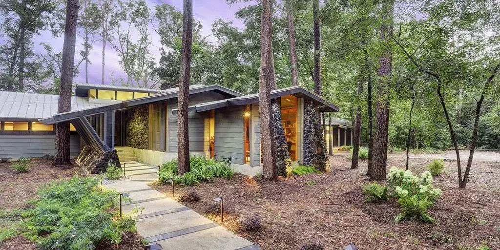 mid century houston Hollow Glen Lane