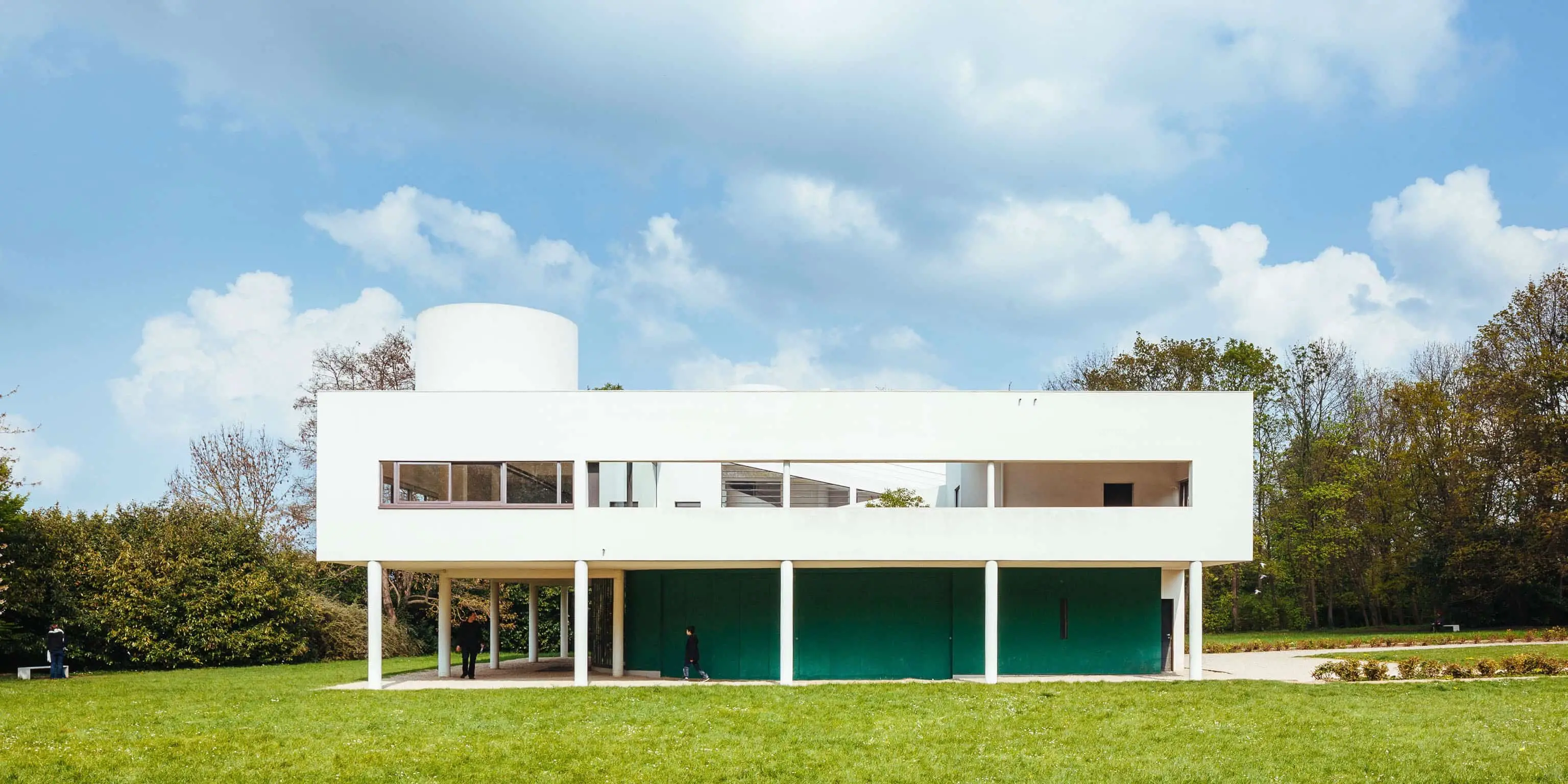 Le Corbusier S Five Points At The Villa Savoye Mid Century