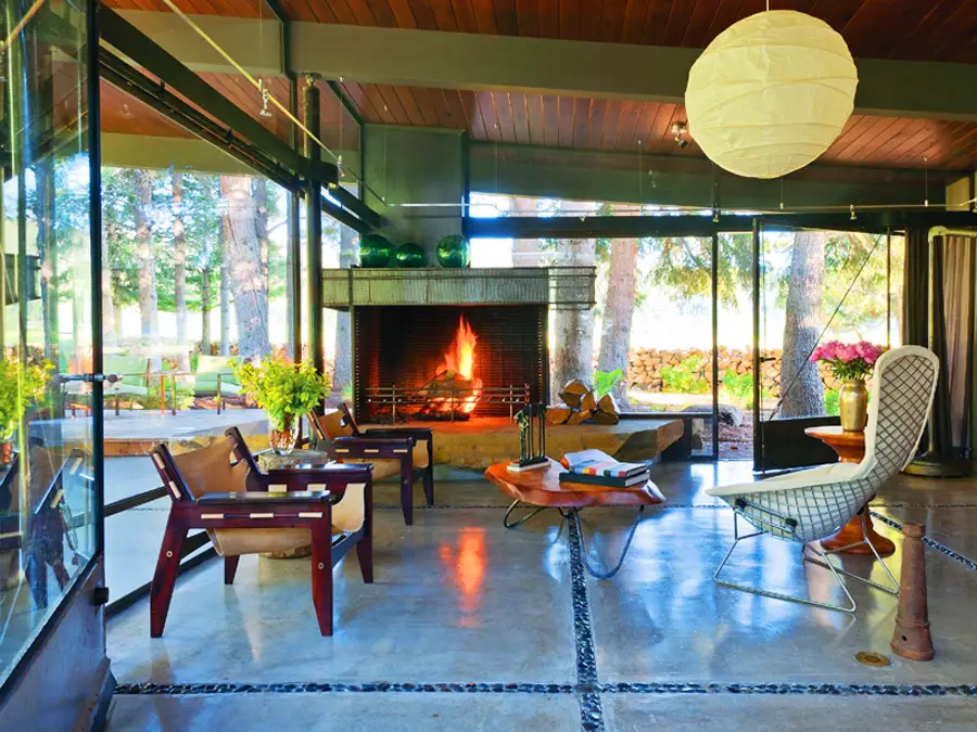 mid-century home renovation Larry Pearson living exterior