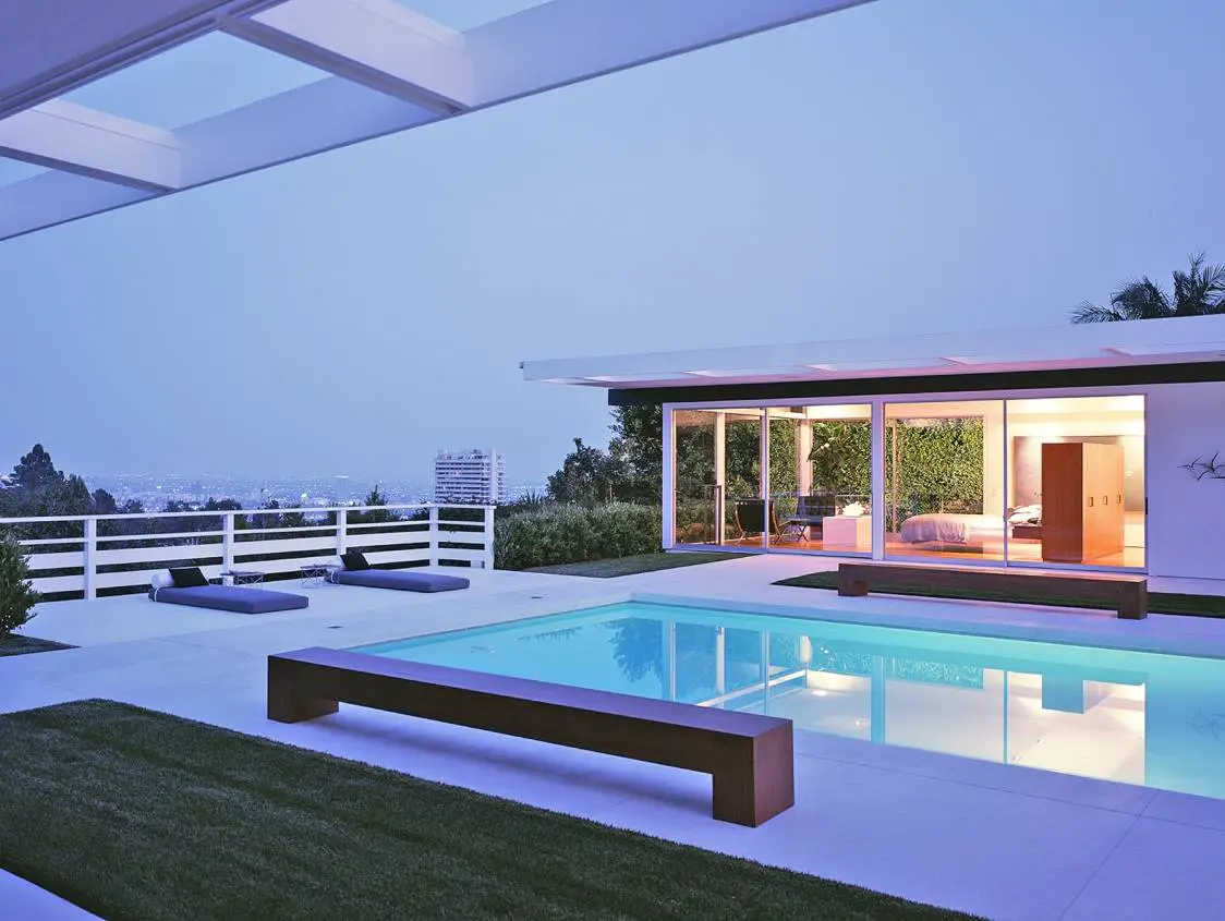 Richard Neutra Rose House - pool night