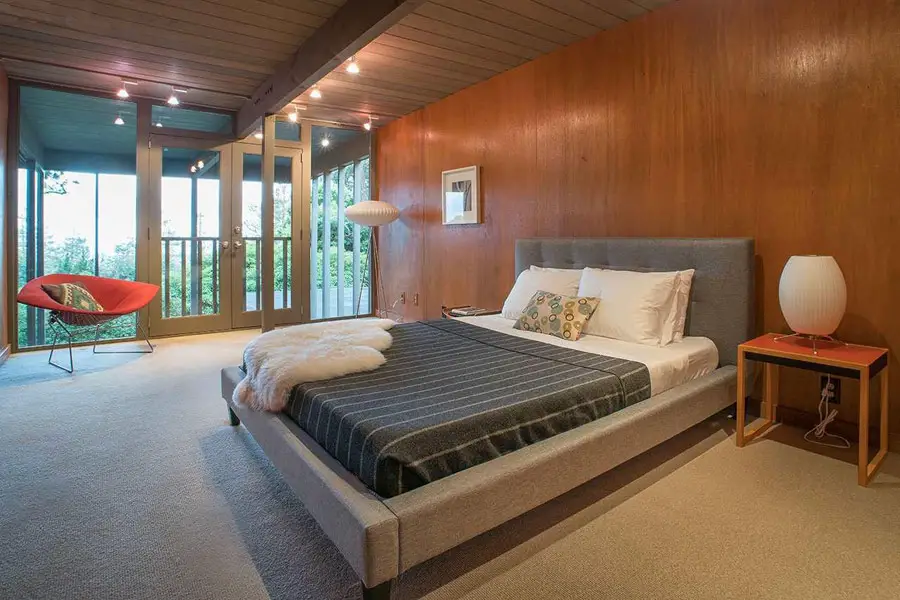 Mid-century home by Roger Lee bedroom