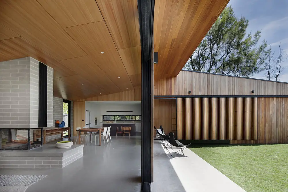 modern house - Hover House - Bower Architecture outside living room