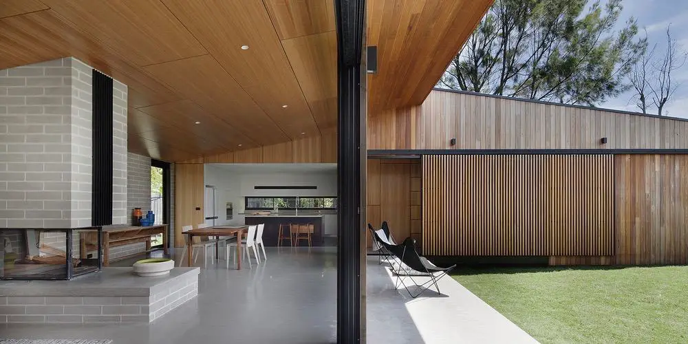 modern house - Hover House - Bower Architecture outside living room