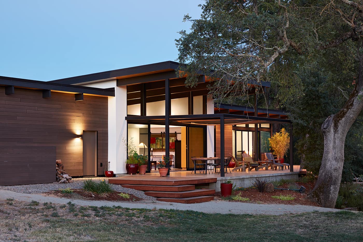 mid-century house renovation by Klopf architects in Sacramento - exterior