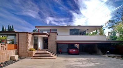 mid century house Max-Bubeck-Residence entrance