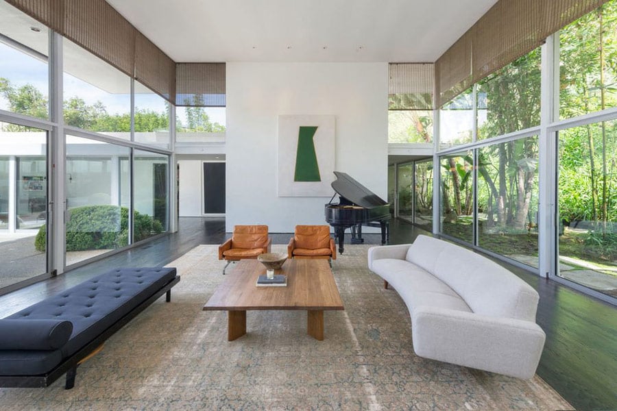 Mid Century Modern Robert Skinner - living room