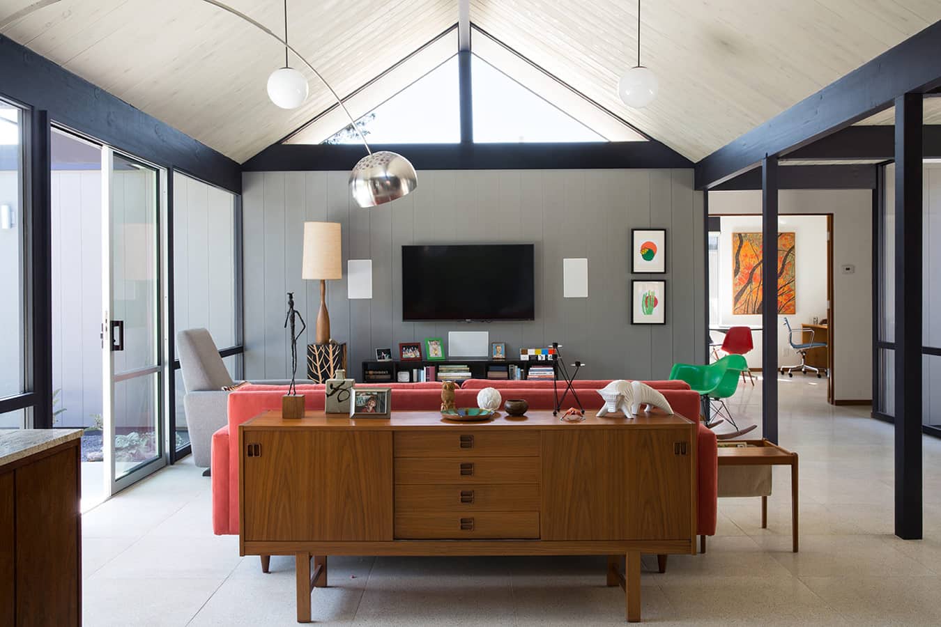 Renewed Classic Eichler by Klopf Architecture - living room