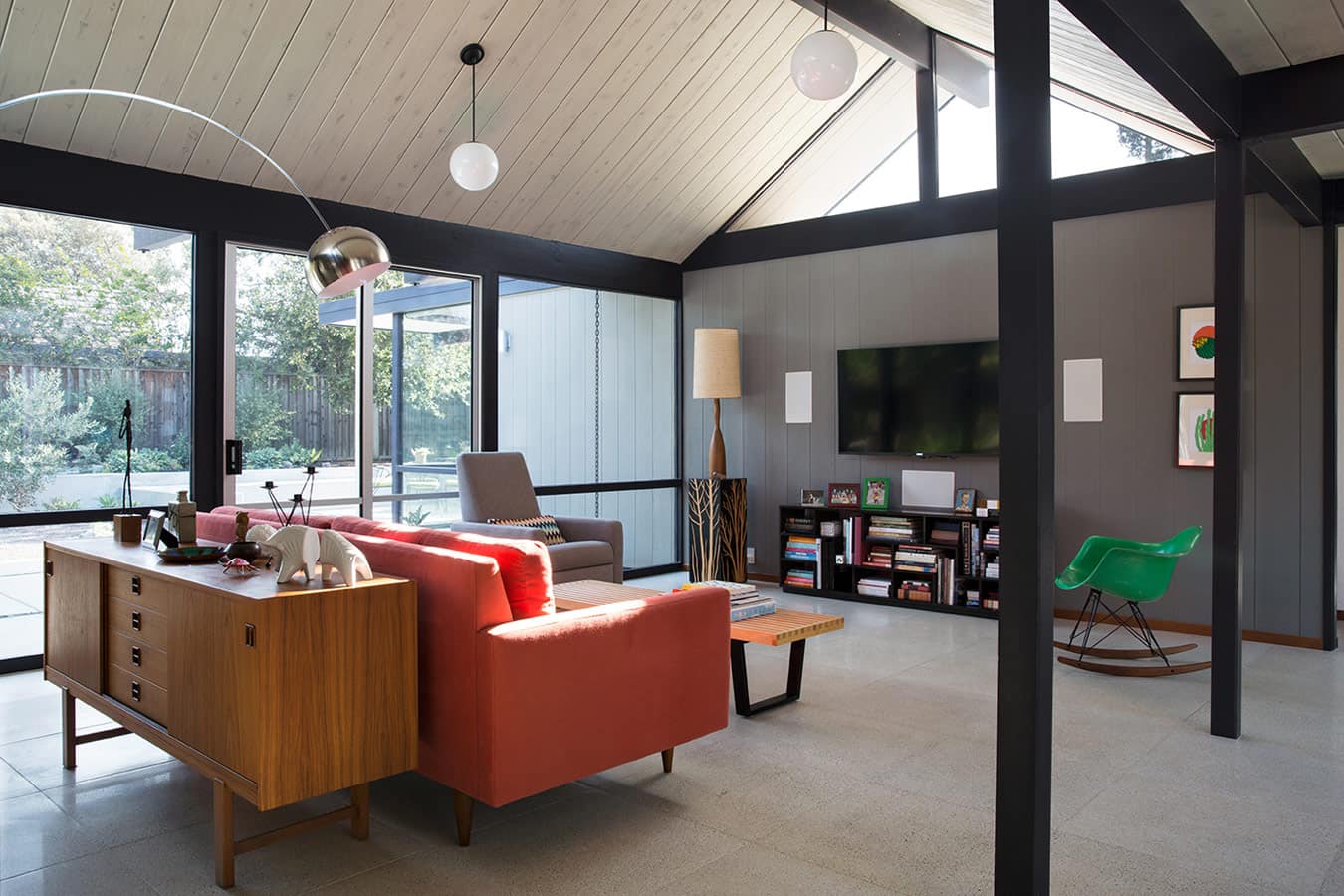 Renewed Classic Eichler by Klopf Architecture - living room