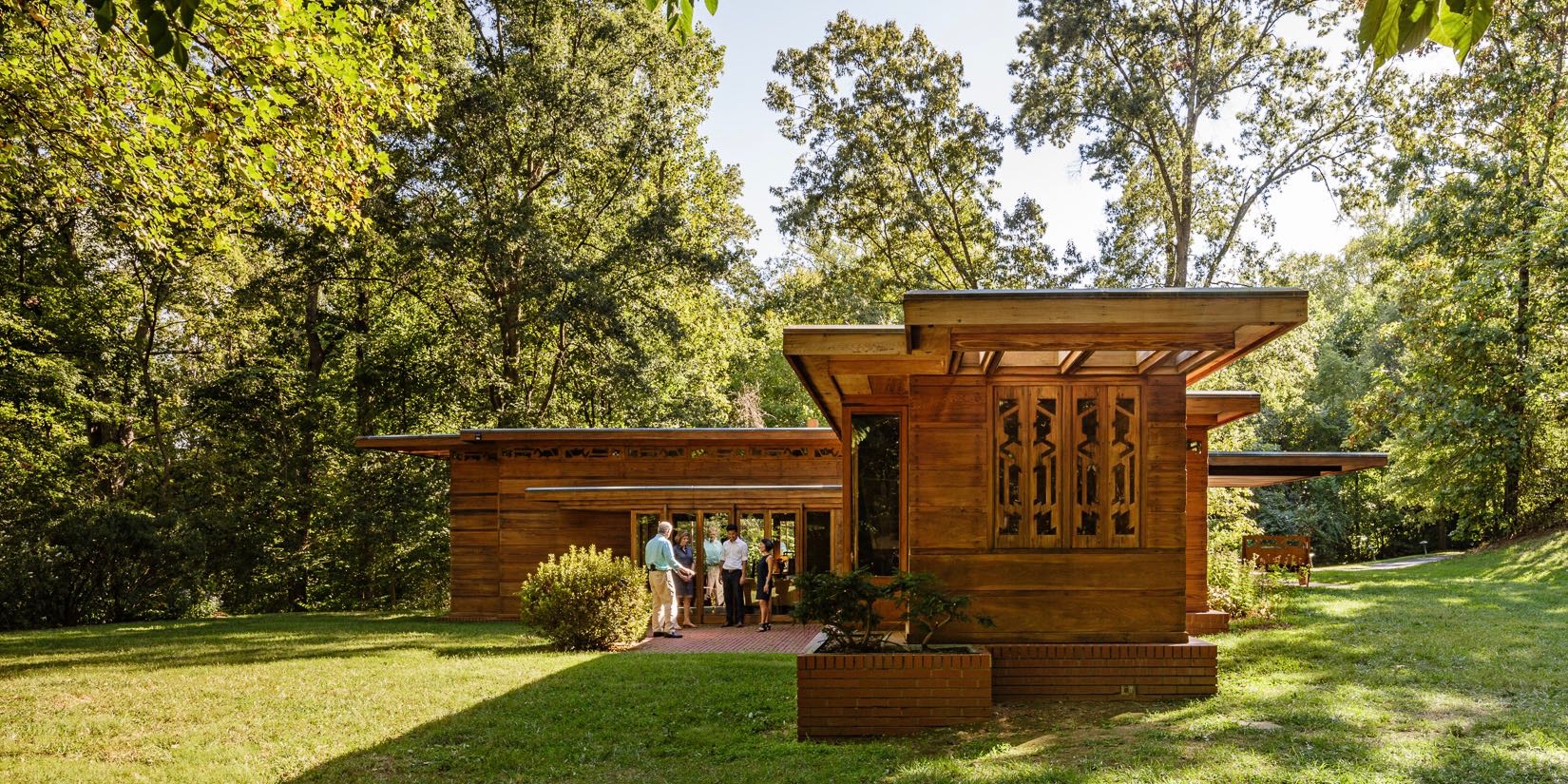 Frank Lloyd Wright S Beautifully Crafted Pope Leighey House Mid