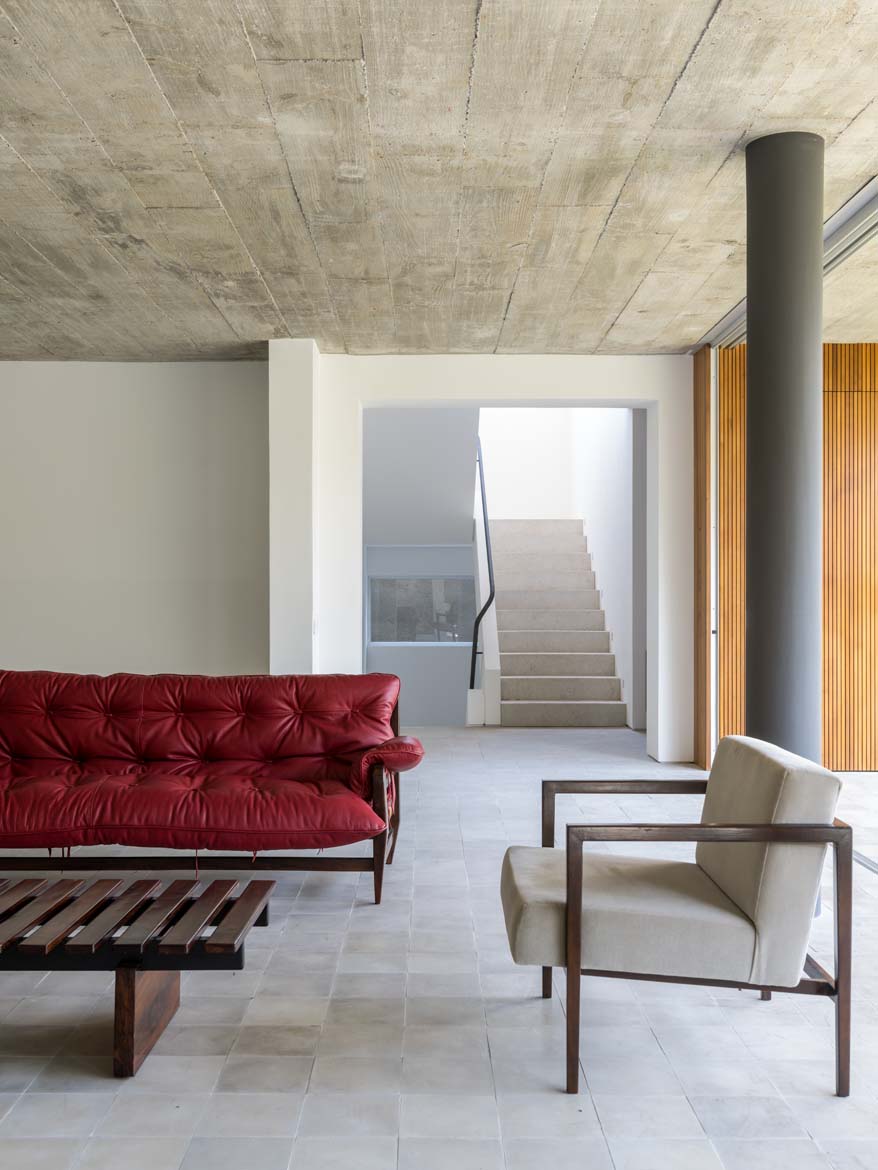 Brazilian modernist house - Felipe Hess CASA BOAcAVA - interior