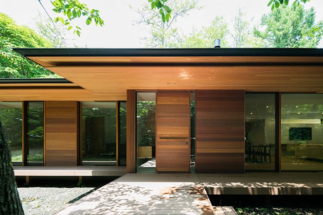 japanese modernist house - Kidosaki Architects - Yokouchi Residence - front