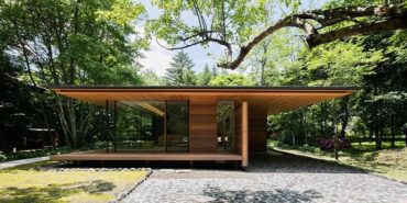 japanese modernist house - Kidosaki Architects - Yokouchi Residence - front