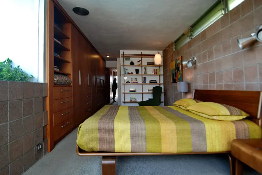 mid century house Max-Bubeck-Residence - bedroom