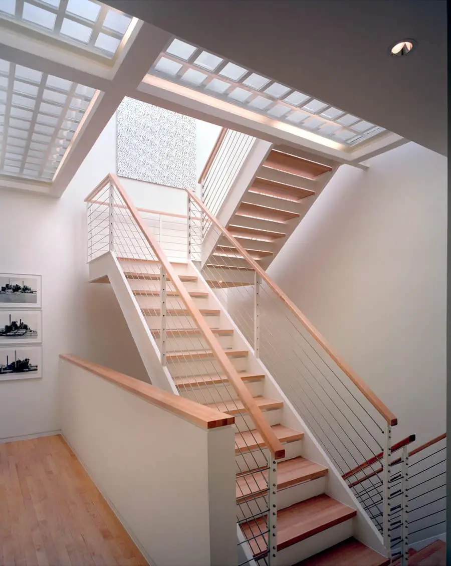 New York modernist Townhouse by Alexander Gorlin - staircase