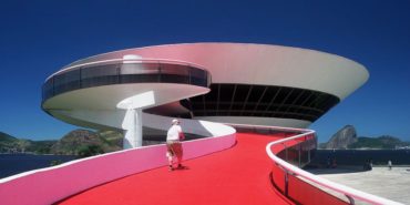 Brazilian modernism - Oscar Niemeyer - MAC Niteroi - Museum