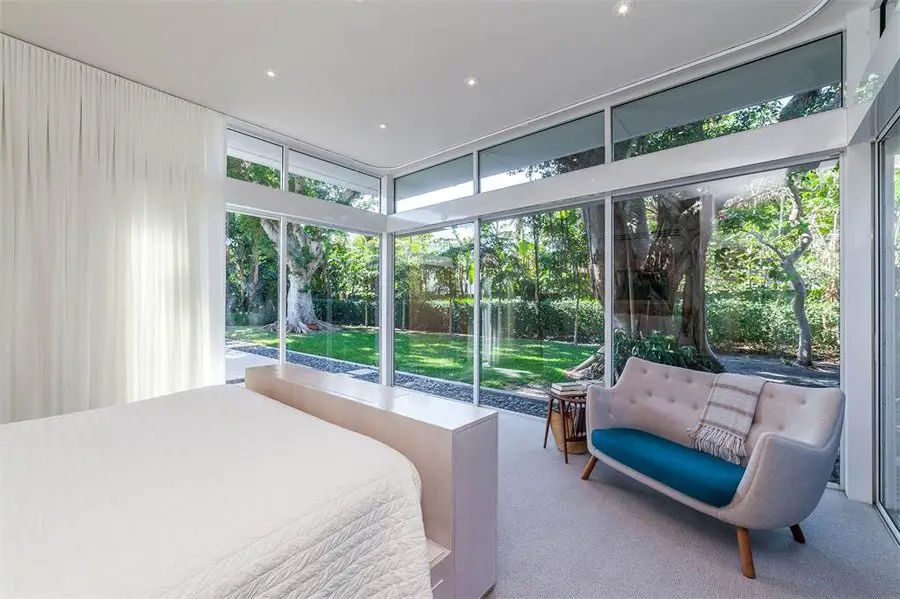 mid-century sarasota style house - Seibert Architects - bedroom