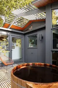 mid-century modern house renovation - jessica helgerson - bathtub