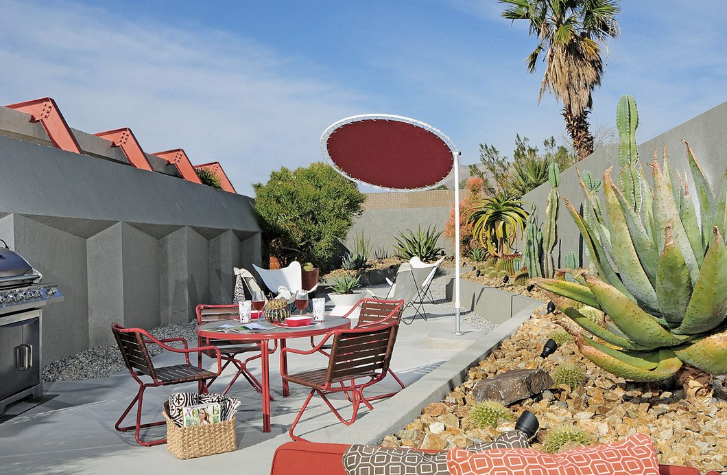 John Lautner Palm Springs desert compound - outside