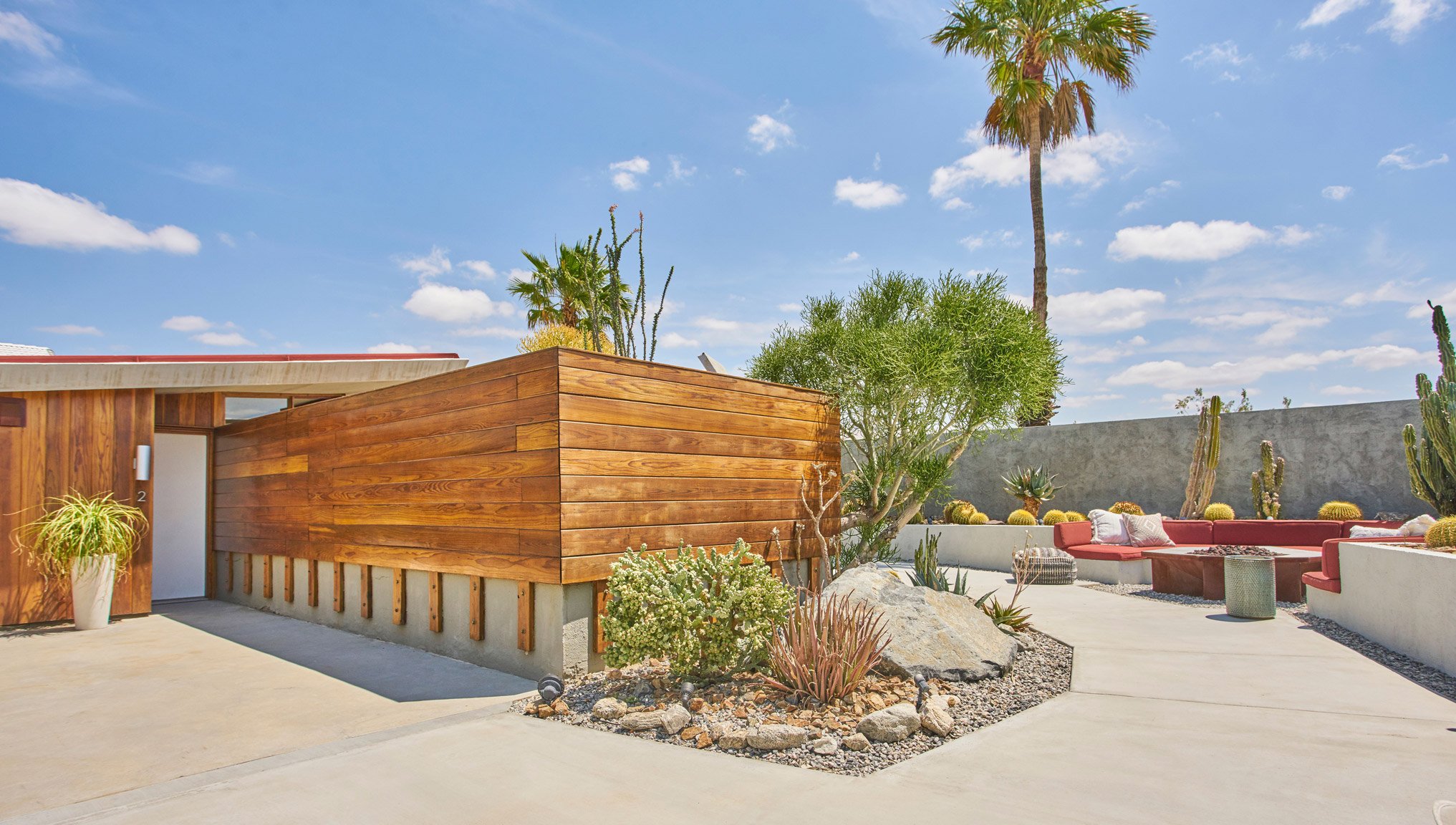 John Lautner Palm Springs desert compound - outside