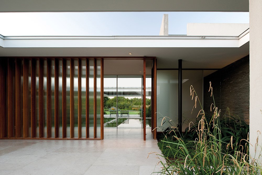 contemporary modernist house - santiago - 57studio - patio
