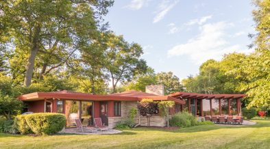 mid-century lake-house---Russell-Barr-Williamson - front