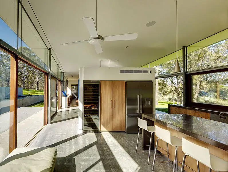 Contemporary House Fergus Scott Architects - kitchen