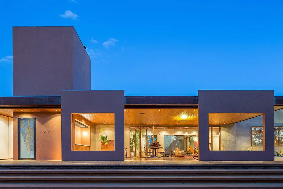 modernist brazilian casa 28 - lamas architecture_front
